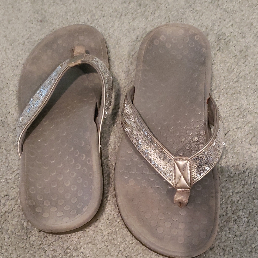Sequin Embellished Flip Flops